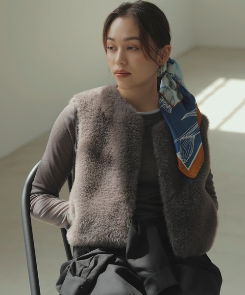 VIS（ビス）の「アソートファーショートベスト（ベスト・レディース・キナリ/グレー系その他・FREE）」の7枚目の写真