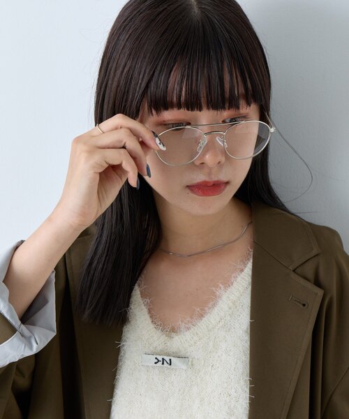 WHIMSIC（ウィムジック）の「【UNISEX/面長/逆三角形】ツーブリッジサングラス（サングラス・メンズ・シルバー・ONE SIZE）」の11枚目の写真