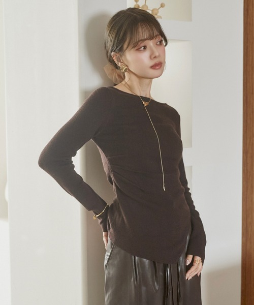 LAULEN（ローレン）の「asymmetry hem rib knit /アシンメトリーヘムリブニット（ニット/セーター・レディース・ブラウン/オートミール/チャコールグレー/ブラック・FREE）」の4枚目の写真