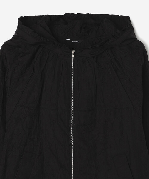 Bshop（ビショップ）の「eunoia | シアー フーディー ウィンドジャケット WOMEN（その他アウター・レディース・ブラック/グレー/イエロー・ONE）」の6枚目の写真