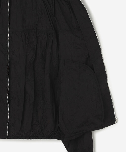 Bshop（ビショップ）の「eunoia | シアー フーディー ウィンドジャケット WOMEN（その他アウター・レディース・ブラック/グレー/イエロー・ONE）」の9枚目の写真