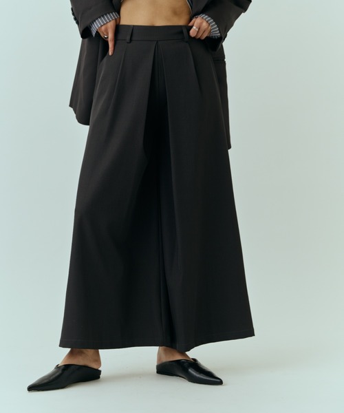 DRWCYS（ドロシーズ）の「タックワイドPT（スラックス・レディース・グレー/ブラウン/ベージュ・SMALL/MEDIUM）」の15枚目の写真