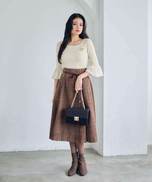 12Twelve Agenda（トゥエルブ　アジェンダ）の「シャギーベルスリーブ7分袖ニットプルオーバー（ニット/セーター・レディース・アイボリー/ブラック・M）」の6枚目の写真