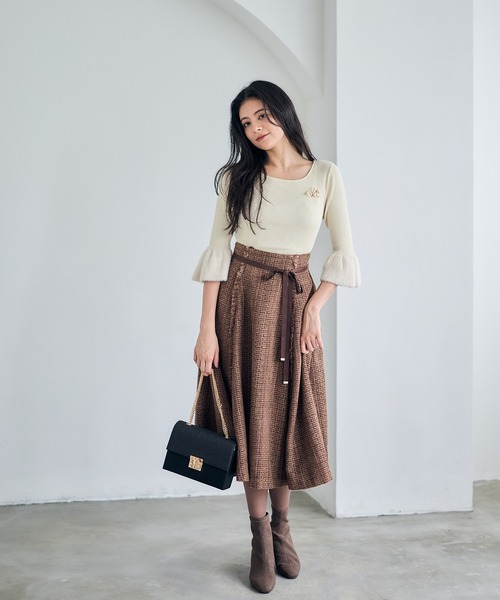 12Twelve Agenda（トゥエルブ　アジェンダ）の「シャギーベルスリーブ7分袖ニットプルオーバー（ニット/セーター・レディース・アイボリー/ブラック・M）」の7枚目の写真