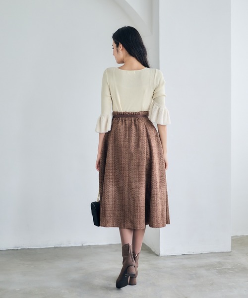 12Twelve Agenda（トゥエルブ　アジェンダ）の「シャギーベルスリーブ7分袖ニットプルオーバー（ニット/セーター・レディース・アイボリー/ブラック・M）」の4枚目の写真