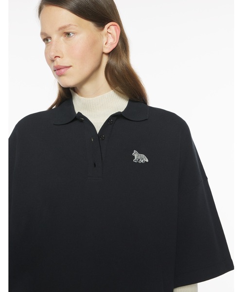 Maison Kitsune（メゾンキツネ）の「BABY FOX OVERSIZE POLO（ポロシャツ・レディース・ブラック・L/M/S）」の6枚目の写真