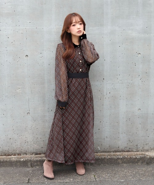 CECIL McBEE(セシルマクビー)の「バイアスチェッククレリックワンピース(ワンピース・レディース・ブラウン/ベージュ/ブラック・MEDIUM)」の3枚目の写真
