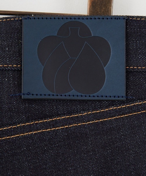 JEANS FACTORY （ジーンズファクトリー）の「[MOMOTARO JEANS/モモタロウ ジーンズ] 400 STANDARD WIDE 14.7OZ ZIPPER リジットデニムパンツ（デニムパンツ・メンズ・ノンウォッシュ・28/30/34/32）」の17枚目の写真