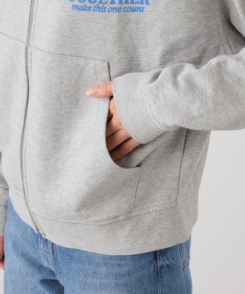 Carne Bollente(カルネボレンテ)の「Carne Bollente / カルネボレンテ Cum-munity Values(パーカー・レディース・グレー・SMALL)」の10枚目の写真