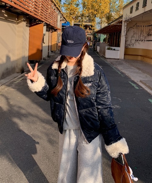 Ritzy(リッツィー)の「衿&袖ボア ワンポイント エコダウンジャケット(ダウンジャケット/コート・レディース・モカ/ベージュ/ブラック・L/M)」の2枚目の写真