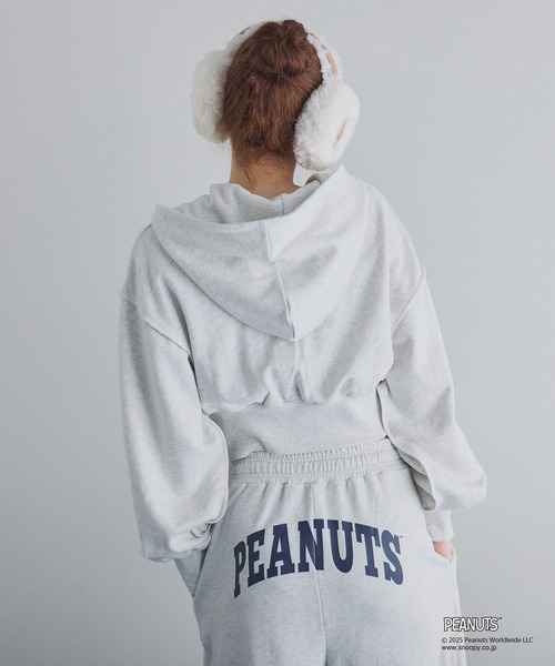 one after another NICE CLAUP(ワンアフターアナザーナイスクラップ)の「【PEANUTSコラボ】セットアップ対応/スヌーピー刺繍入りパーカー(パーカー・レディース・ブラック/カーキ/オートミール・FREE)」の22枚目の写真