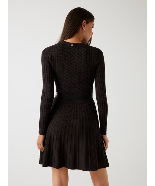 Guess（ゲス）の「Long Sleeves Crew Neck Cable Belted Hana Dress ワンピース  （ワンピース・レディース・ブラウン・SMALL/X-SMALL/MEDIUM/LARGE）」の2枚目の写真