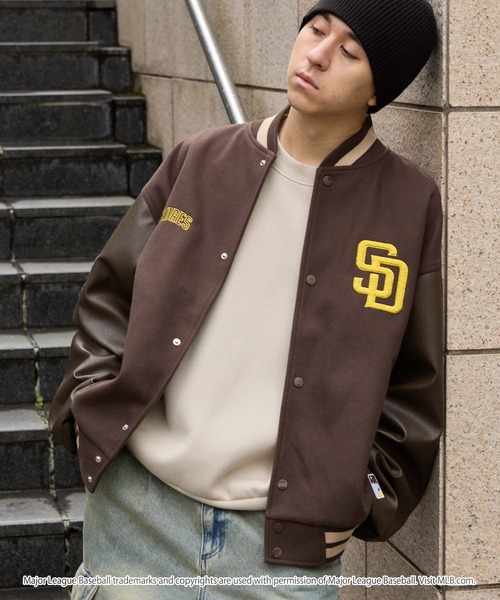 MLB（メジャーリーグベースボール）の「MLB/メジャーリーグベースボール 別注 ワッペン刺繍 配色ライン メルトンスタジャン（スタジャン・メンズ・ネイビー/ブラック/ダークブラウン・L/M）」の6枚目の写真