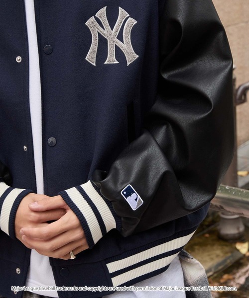 MLB（メジャーリーグベースボール）の「MLB/メジャーリーグベースボール 別注 ワッペン刺繍 配色ライン メルトンスタジャン（スタジャン・メンズ・ネイビー/ブラック/ダークブラウン・L/M）」の21枚目の写真