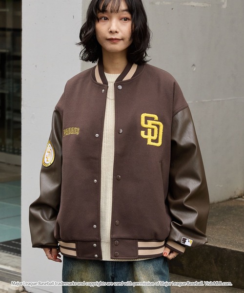 MLB（メジャーリーグベースボール）の「MLB/メジャーリーグベースボール 別注 ワッペン刺繍 配色ライン メルトンスタジャン（スタジャン・メンズ・ネイビー/ブラック/ダークブラウン・L/M）」の12枚目の写真