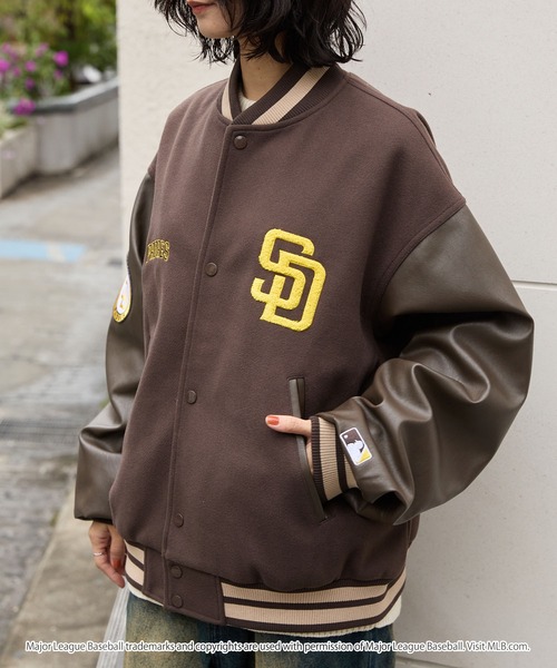 MLB（メジャーリーグベースボール）の「MLB/メジャーリーグベースボール 別注 ワッペン刺繍 配色ライン メルトンスタジャン（スタジャン・メンズ・ネイビー/ブラック/ダークブラウン・L/M）」の15枚目の写真