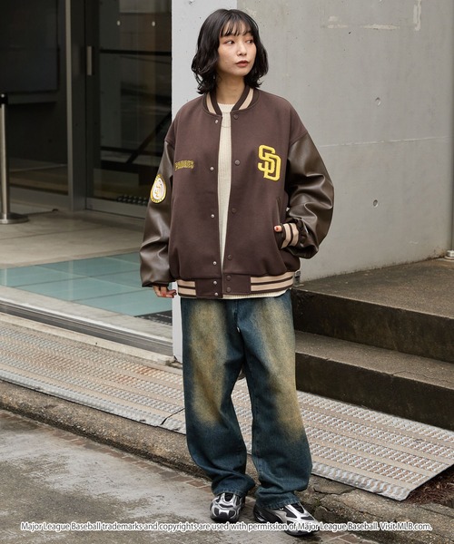 MLB（メジャーリーグベースボール）の「MLB/メジャーリーグベースボール 別注 ワッペン刺繍 配色ライン メルトンスタジャン（スタジャン・メンズ・ネイビー/ブラック/ダークブラウン・L/M）」の17枚目の写真