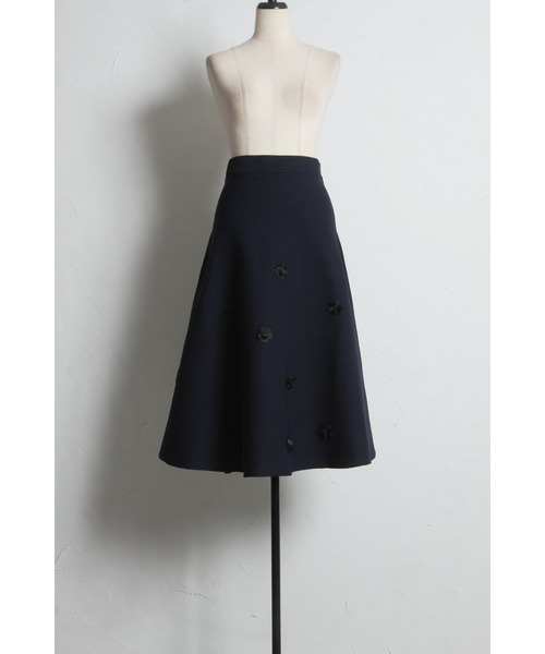tocco closet(トッコ クローゼット)の「【ZOZO限定】立体フラワー装飾ニットフレアスカート(スカート・レディース・ネイビー/ブラック・M)」の18枚目の写真
