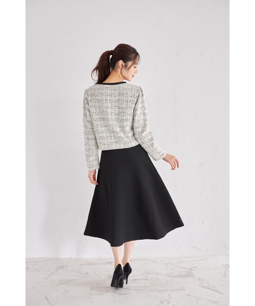 tocco closet(トッコ クローゼット)の「【ZOZO限定】立体フラワー装飾ニットフレアスカート(スカート・レディース・ネイビー/ブラック・M)」の6枚目の写真