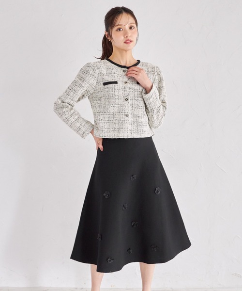 tocco closet(トッコ クローゼット)の「【ZOZO限定】立体フラワー装飾ニットフレアスカート(スカート・レディース・ネイビー/ブラック・M)」の7枚目の写真