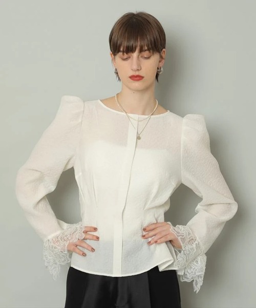 CADUNE（カデュネ）の「袖レースパフブラウス（シャツ/ブラウス）」 - WEAR