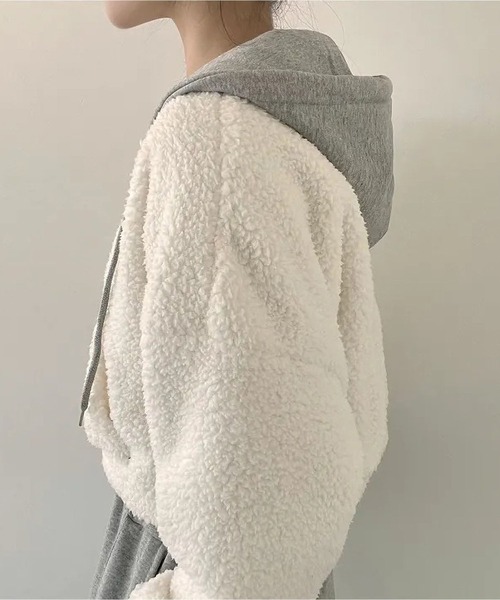 MAISON DE THERESE(メゾン ド テレーズ)の「ショート ジップアップ パーカー(ニット/セーター・レディース・ブラック/アイボリー・L)」の9枚目の写真