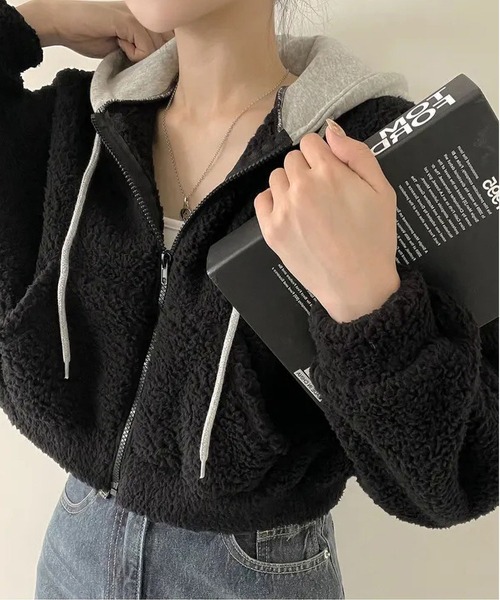 MAISON DE THERESE(メゾン ド テレーズ)の「ショート ジップアップ パーカー(ニット/セーター・レディース・ブラック/アイボリー・L)」の16枚目の写真