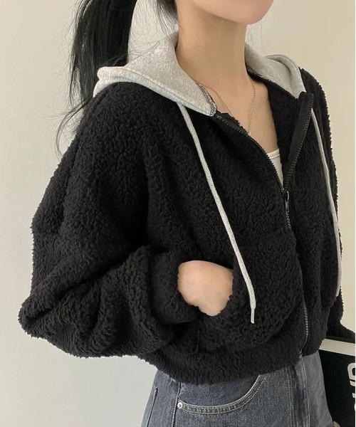 MAISON DE THERESE(メゾン ド テレーズ)の「ショート ジップアップ パーカー(ニット/セーター・レディース・ブラック/アイボリー・L)」の10枚目の写真