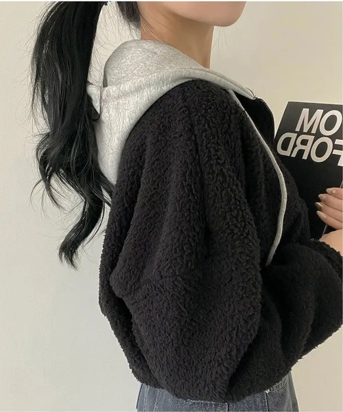 MAISON DE THERESE(メゾン ド テレーズ)の「ショート ジップアップ パーカー(ニット/セーター・レディース・ブラック/アイボリー・L)」の12枚目の写真