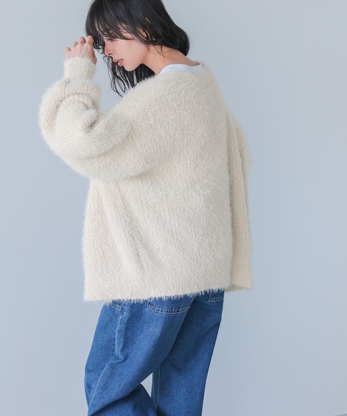 itto...(イット)の「シャギーニットカーディガン(ニット/セーター・レディース・レッド/グレイッシュベージュ/キナリ/ネイビー/グリーン・M)」の7枚目の写真