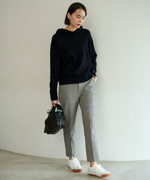 UNFILO(アンフィーロ)の「【ウエストゴム/14サイズ展開】beauty warm pants テーパード(その他パンツ・レディース・ライトグレー系/ブラック系/グレー系/ライトグリーン系/ホワイト系/ブラック系1/ネイビー系1・X-LARGE/XXXL/XX-LARGE)」の3枚目の写真