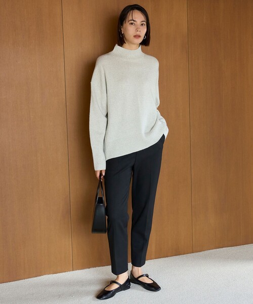 UNFILO(アンフィーロ)の「【ウエストゴム/14サイズ展開】beauty warm pants テーパード(その他パンツ・レディース・ライトグレー系/ブラック系/グレー系/ライトグリーン系/ホワイト系/ブラック系1/ネイビー系1・X-LARGE/XXXL/XX-LARGE)」の10枚目の写真