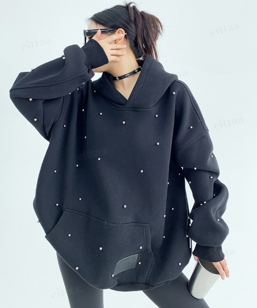 Dalfwin（ダールフィン）の「韓国ファッション RICECAKEシルバースタッズラベルフーディーパーカー（パーカー・レディース・ブラック/グレー・FREE）」の5枚目の写真