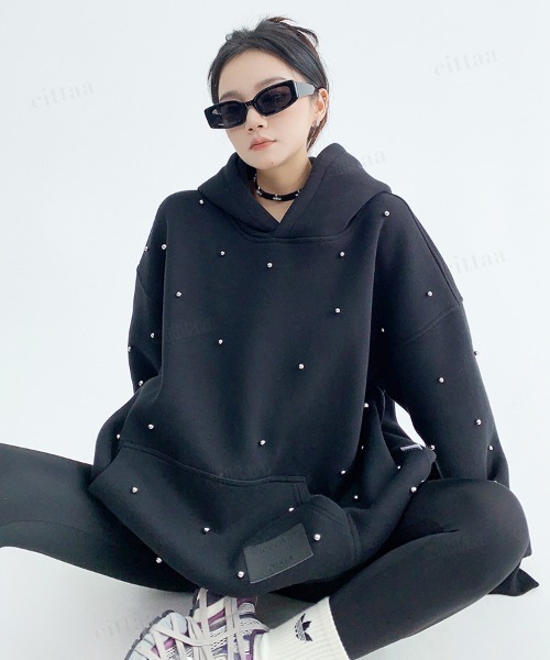 Dalfwin（ダールフィン）の「韓国ファッション RICECAKEシルバースタッズラベルフーディーパーカー（パーカー・レディース・ブラック/グレー・FREE）」の8枚目の写真