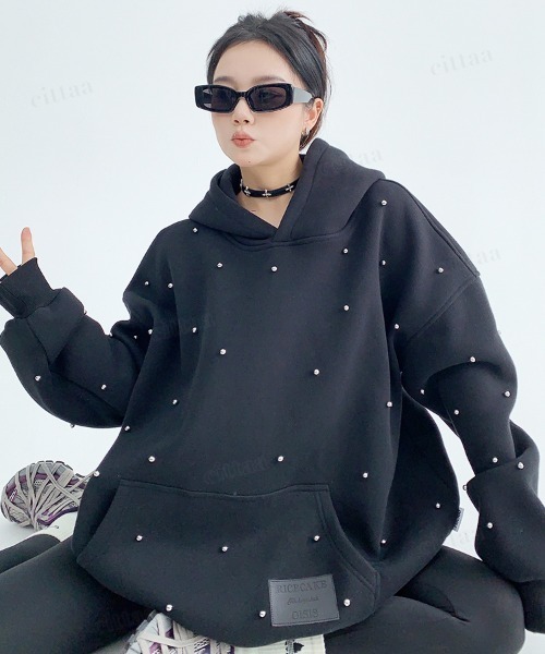 Dalfwin（ダールフィン）の「韓国ファッション RICECAKEシルバースタッズラベルフーディーパーカー（パーカー・レディース・ブラック/グレー・FREE）」の12枚目の写真