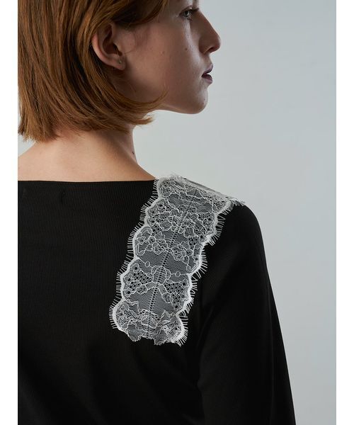 Henon.(ヘノン)の「レースVネックカットトップス(Tシャツ/カットソー・レディース・チャコールグレー/ブラック/オフホワイト/ブラウン/マルチ・F)」の21枚目の写真