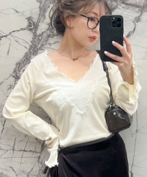 Henon.（ヘノン）の「レースVネックカットトップス（Tシャツ/カットソー）」