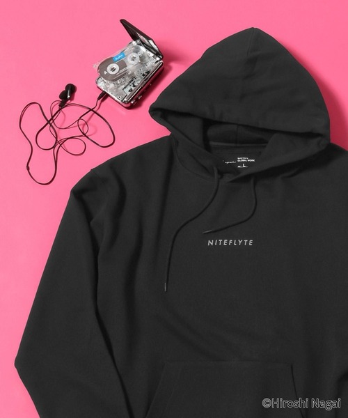 GLOBAL WORK（グローバルワーク）の「永井博コラボ/スウェットパーカー/602835（Tシャツ/カットソー・メンズ・その他1/その他2/ブラック/グレー系その他6・SMALL/LARGE/MEDIUM）」の5枚目の写真