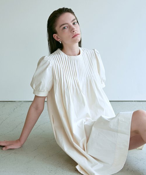 NICK&NICOLE（ニックアンドニコール）の「PINTUCK BUTTON DRESS_CREAM（ワンピース・レディース・その他・FREE/LARGE/MEDIUM）」の2枚目の写真