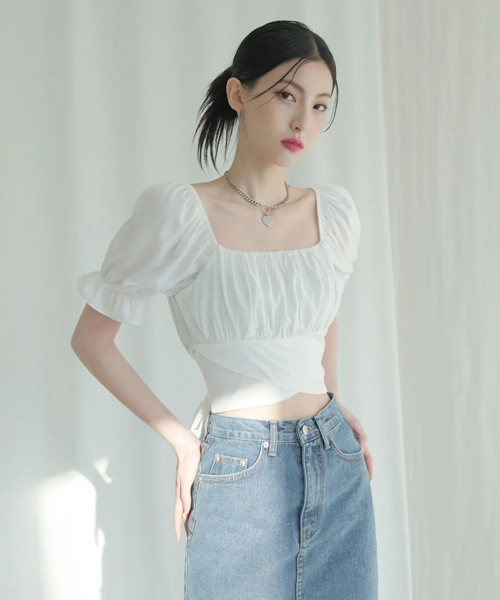 AVANDRESS(アバンドレス )の「BACK RIBBON SQUARE Short-sleeve BLOUSE BLACK(シャツ/ブラウス・レディース・その他・FREE)」の13枚目の写真