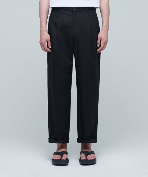 MUSINSA STANDARD（ムシンサスタンダード）の「コットンリネンツータックワイドパンツ【ブラック】（その他パンツ・メンズ・その他・38/36/34/32/30/31/33/26/27/28/29）」の3枚目の写真