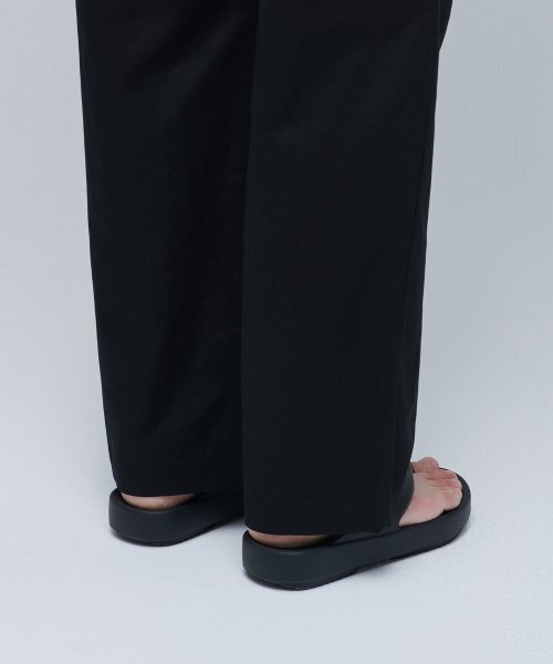 MUSINSA STANDARD（ムシンサスタンダード）の「コットンリネンツータックワイドパンツ【ブラック】（その他パンツ・メンズ・その他・38/36/34/32/30/31/33/26/27/28/29）」の8枚目の写真