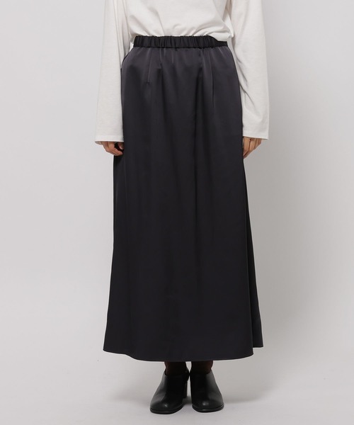 【美品】サテンスリットスカート ブラック セール】サテンバックスリットスカート（スカート）｜niko and