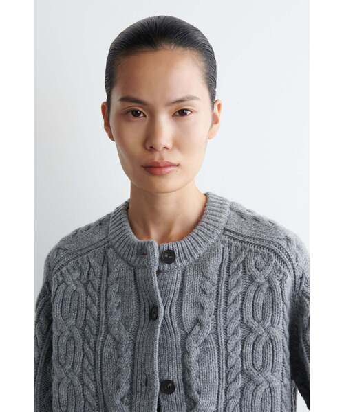 COS 完売　未使用　メリノウールカーディガン DRAPED-COLLAR MERINO WOOL CARDIGAN ドレープカラー メリノウール