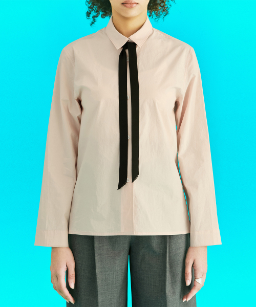 ERER(エルエル)の「Ribbon Detail Shirt Pink(シャツ/ブラウス・レディース・PINK・1/2)」の2枚目の写真