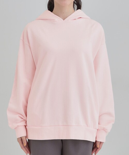 Cutie Blonde(キューティーブロンド)の「【洗濯機可】ポケット付きが嬉しい ケミカル加工フーディ―(パーカー・レディース・ダークグレー/ピンク・00)」の9枚目の写真