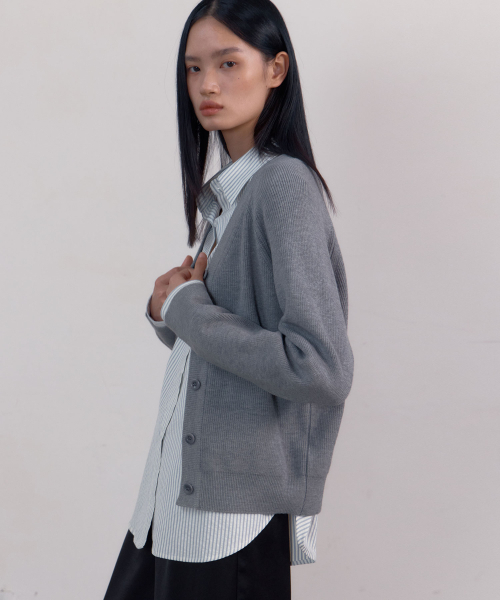 38COMEONCOMMON(38カモンコモン)の「Essential V-neck Cardigan (Melange Grey)(カーディガン/ボレロ・レディース・その他・FREE)」の1枚目の写真