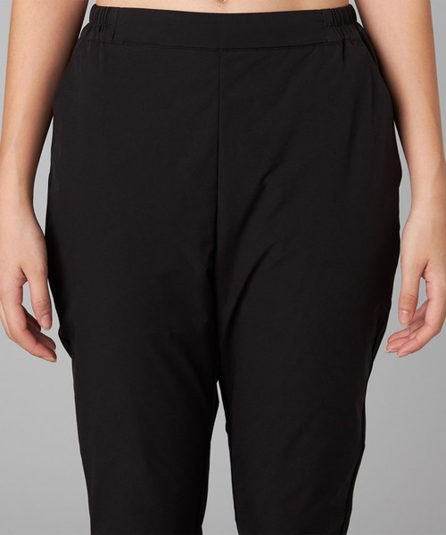 Chacott（チャコット）の「ハイブリッド中わたパンツ（スウェットパンツ・レディース・ブラック/カーキ・M）」の10枚目の写真