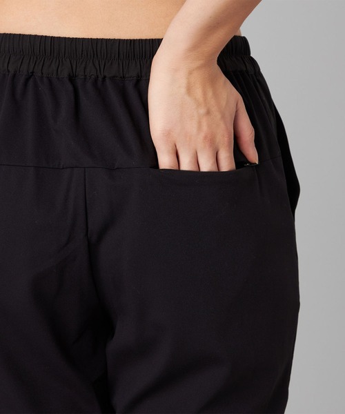 Chacott（チャコット）の「ハイブリッド中わたパンツ（スウェットパンツ・レディース・ブラック/カーキ・M）」の15枚目の写真