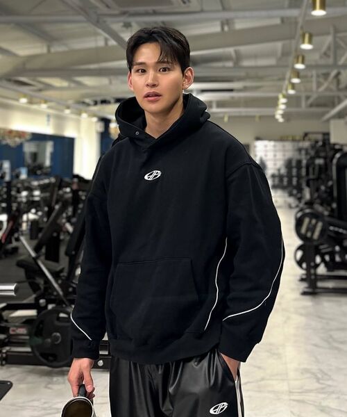 HYUNFIT（ヒョンフィット）の「REFLECTION TRACK HOODED-[BLACK]（パーカー・メンズ・その他・SMALL/MEDIUM/LARGE/X-LARGE）」の12枚目の写真